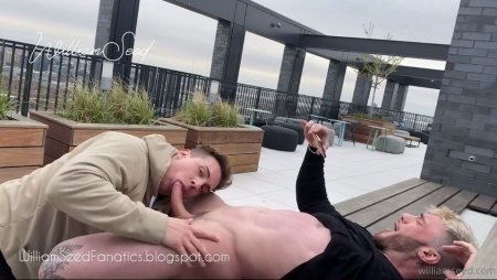 Ace Quinn blowing William Seed on a Rooftop